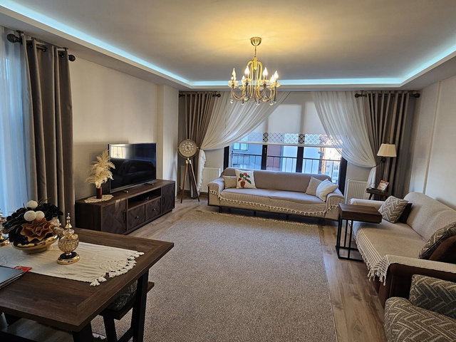 ÇEKMEKÖY ALEMDAĞ BUTİK SİTEDE SATILIK 3+1 DAİRE