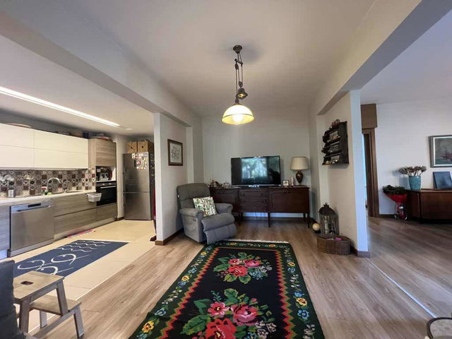 CEM YILMAZ'DAN RESİM İSTANBUL SATILIK 4+1 BAHÇE KATI DAİRE