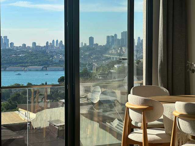 İCADİYEDE BOĞAZ MANZARALI SATILIK 2+1 DAİRE