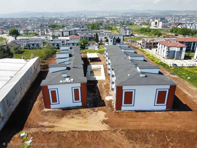 KARTEPE BAĞDAT CAD.HAVUZLU VE SOSYAL DONATILI SİT.LÜKS 1+1 DAİRE