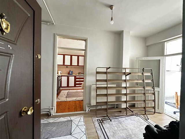 İLKADIM GAZİ CADDESİ'NDE KİRALIK 2+1 EŞYALI DAİRE