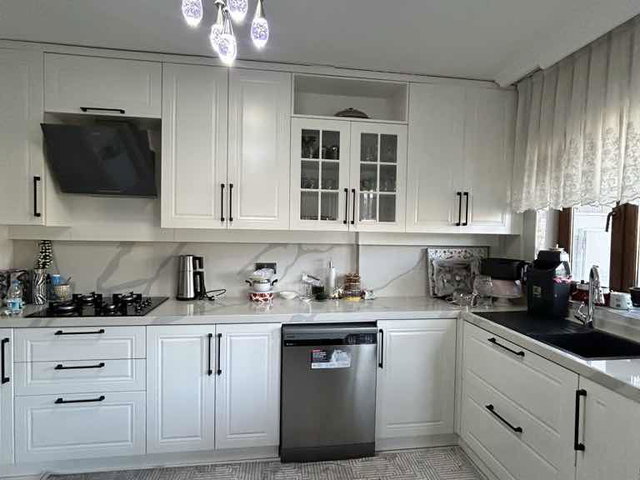 SELÇUKLU MH., DİLEK SİTESİ, 145 M2, YAPILI, 3+1, 4 BALKONLU