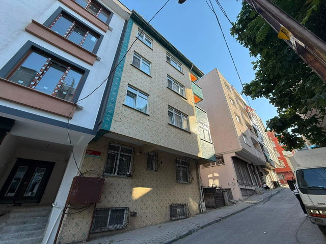 REMAX'TAN GÖZTEPE'DE SATILIK KREDIYE UYGUN 2+1 ARAKAT DAIRE