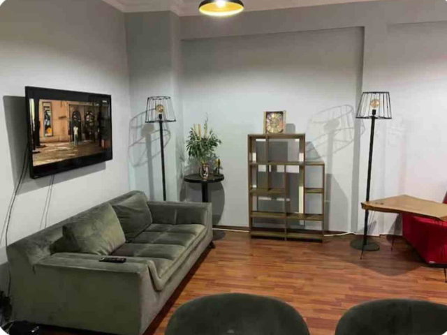 SÖĞÜTLÜ ÇEŞME'YE YÜRÜME MESAFESİNDE EŞYALI 2+1 KİRALIK DAİRE