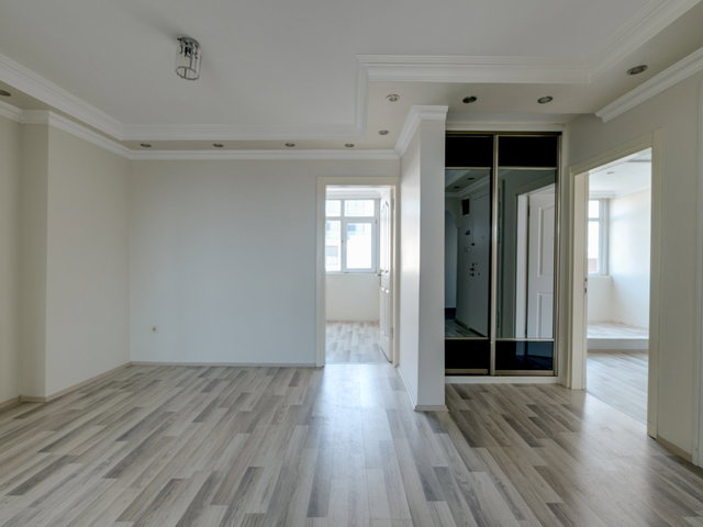 ÜSKÜDAR SELİMİYE'DE DENİZ MANZARALI SATILIK 2+1 DAIRE