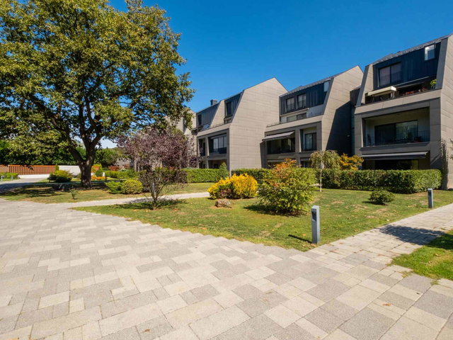 ÇEKMEKÖY TEPE AURA SITESINDE 160 M2 SATILIK 3+1 DAIRE