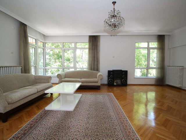 BAHÇELIEVLER 7.CADDE KIRALIK 3+1 DAIRE / REMAX ENBATI