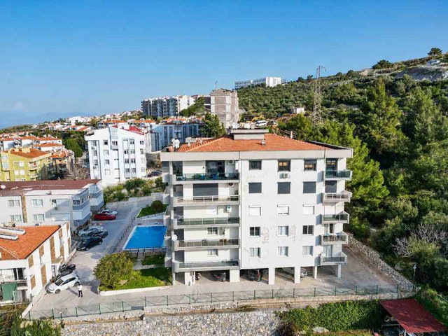 KUŞADASI'NDA HAVUZLU SİTEDE 167 M2 3+1 DAİRE