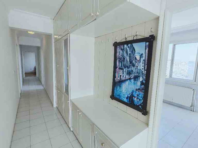 KUŞADASI'NDA HAVUZLU SİTEDE 167 M2 3+1 DAİRE