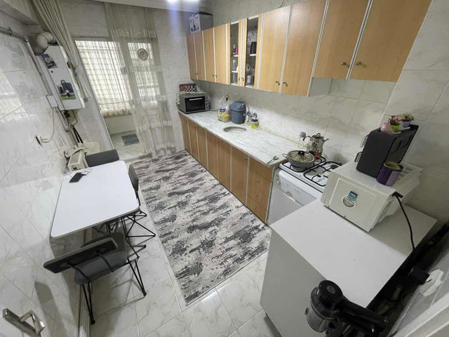ÇALDIRAN’DA 3+1 BAĞIMSIZ SALON ORTA YAPILI GENİŞ DAİRE