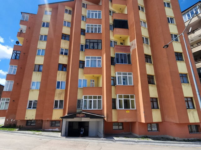REMAX İLKE'DEN ŞEHİR MERKEZİ RABİA ANA'DA 2+1 SATILIK DAİRE