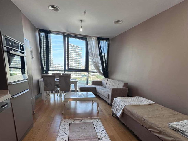 BATIŞEHIR SITESI'NDE KIRALIK REZIDANS DAIRE