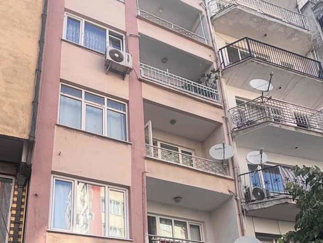 BURSA YILDIRIM KURTULUŞ CADDESİNDE SATILIK 3+1 DAİRE