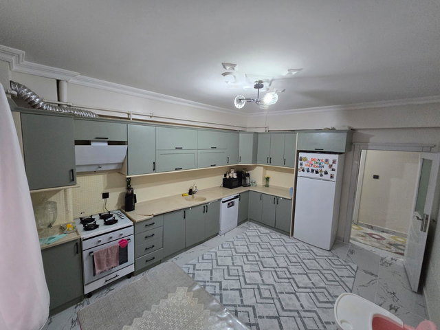 REMAX İLKE'DEN ŞÜKRÜPAŞA MERKEZİ KONUMDA 3+1TEMİZ BODRUM