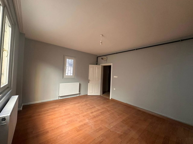 ÇAMÇEŞME MAHALLESİ'NDE 2+1 KİRALIK DAİRE