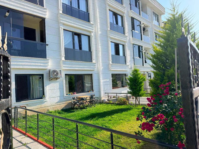 BÜYÜKÇEKMECE CUMHURİYET SUN VADİ KONAKLARI FIRSAT 5+1 BOŞ DAİRE