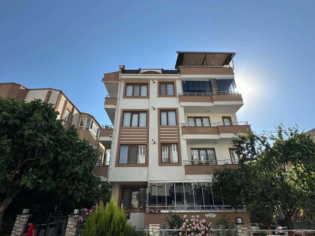RE/MAX MID DEN BAHÇELIEVLER MAHALLESI ARAKAT KIRALIK DAIRE