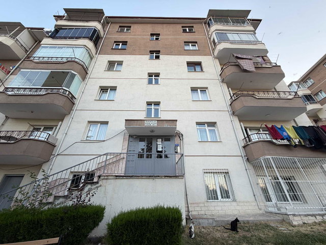 KARACILAR GÖZDE SİTESİNDE PARK & CADDE MANZARALI 3+1 KİRALIK DAİRE