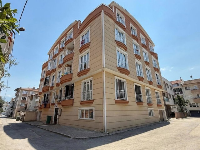 SOĞUKKUYU MAH. KAPALI OTOPARKLI BAKIMLI GENİŞ 2+1 ARAKAT DAİRE
