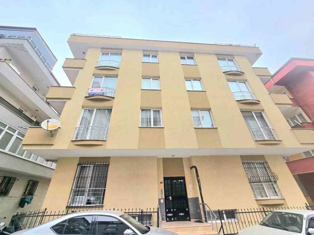 FINDIKLI'DA SATILIK GENİŞ 3+1 DAİRE