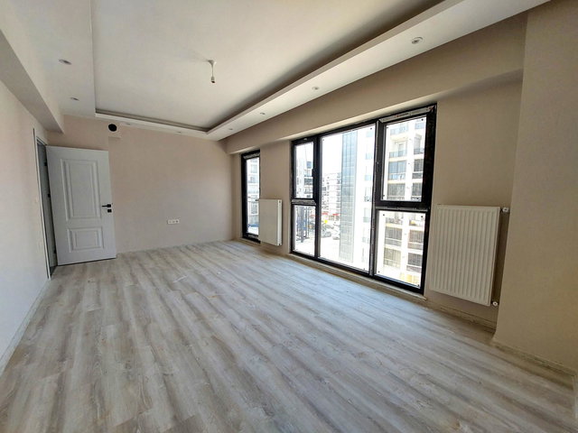 RE/MAX RÜZGAR'DAN İSMETPAŞA LIFE 6'DA SIFIR 2+1 KIRALIK DAIRE