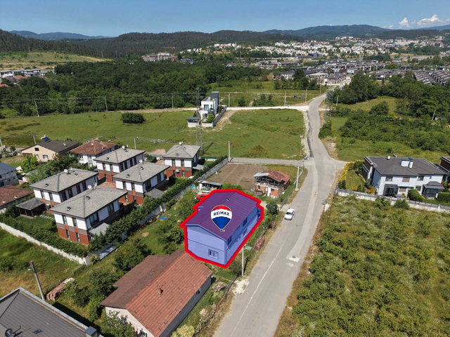 RE/MAX DİA KAZUKOĞLU MAHALLESİ'NDE BAHÇELİ 3+1 MÜSTAKİL DAİRE!