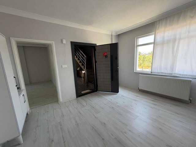 RE/MAX DİA KAZUKOĞLU MAHALLESİ'NDE BAHÇELİ 3+1 MÜSTAKİL DAİRE!