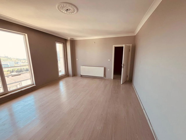 KOCAELI İZMIT KIRALIK DUBLEKS DAIRE ŞEHIR HASTANESI KARŞISINDA