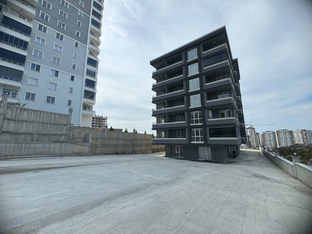 REMAX PARK'TAN YENİ YAPILAN ADLİYENİN YANINDA 1+1 KİRALIK DAİRE
