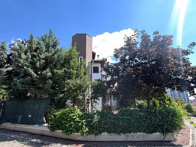 ÇANKAYA DODURGA MAH. EŞYASIZ 4+2 KİRALIK  VİLLA