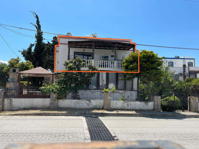 TURGUTREIS BAHÇELIEVLERDE BAHÇELI, TERASLI 4+1  DAIRE