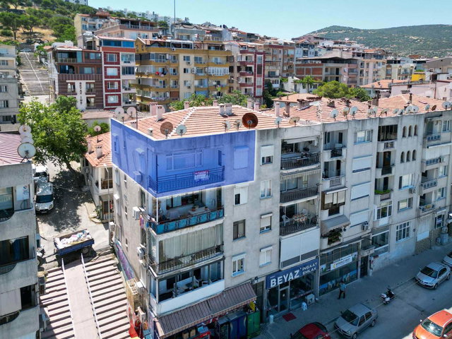 DİKİLİ MERKEZ'DE DENİZE SIFIR KONUMLU FULL DENİZ MANZARALI 2+1 FIRSAT DAİRE!
