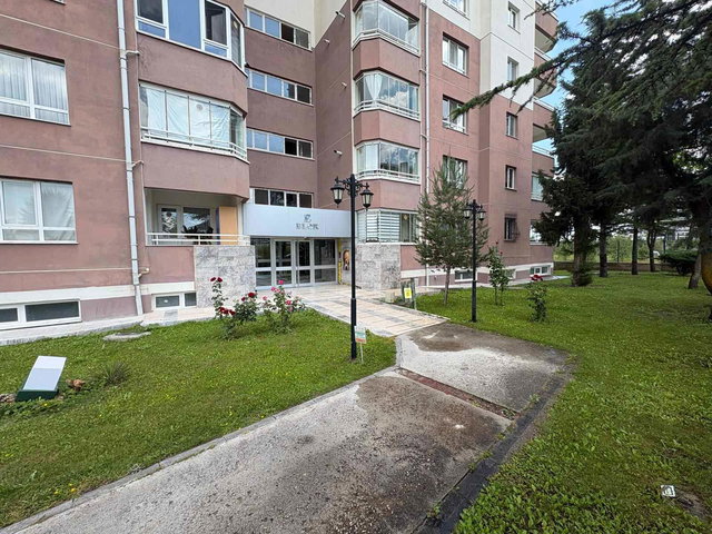 YAŞAMKENT ESER TEPE EVLERİNDE 4+1 SATILIK DAİRE
