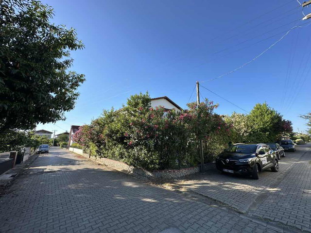 REMAX PARLA BARLAS GÜRLER'DEN ÇAKIRLAR'DA KİRALIK VİLLA