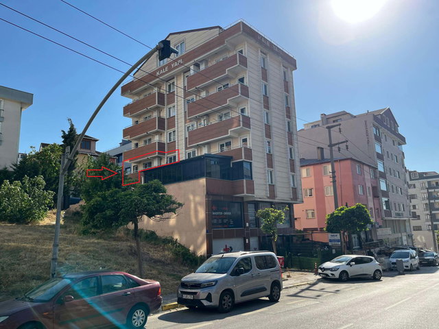 ÇAYIROVA ATATÜRK MH. GÜNEY CEPHE ASANSÖRLÜ 2+1 ARAKAT BOŞ DAİRE