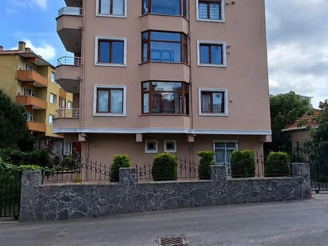 KANDİLLİ 'DE BOĞAZ HAVASINDA FERAH KİRALIK 2+1 DAİRE