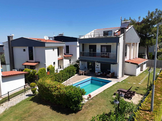 LOCA LİFE & VİLLAS KUŞADASI SOĞUCAK