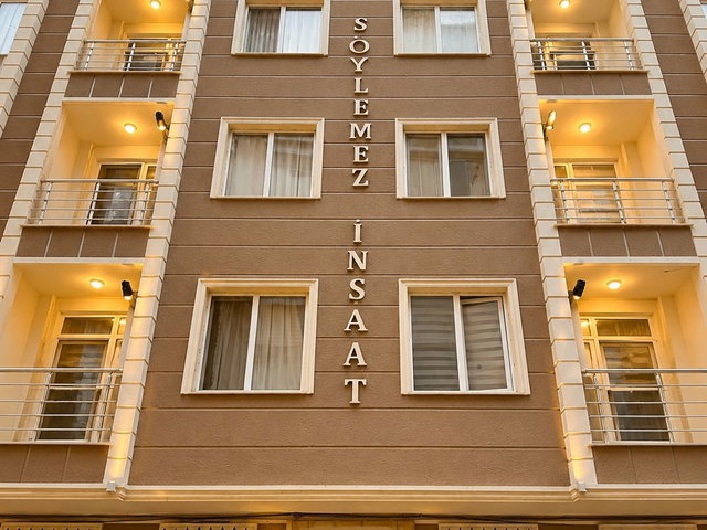 ESENYURT PINAR MAHALLESİ'NDE ARA KAT ASANSÖRLÜ 2+1 SATILIK DAIRE