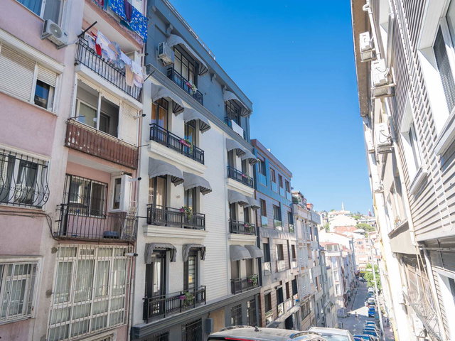 REMAX GELİŞİMDEN ORTAKÖY'DE BOĞAZ VE KORU MANZARALI SATILIK DAİRE