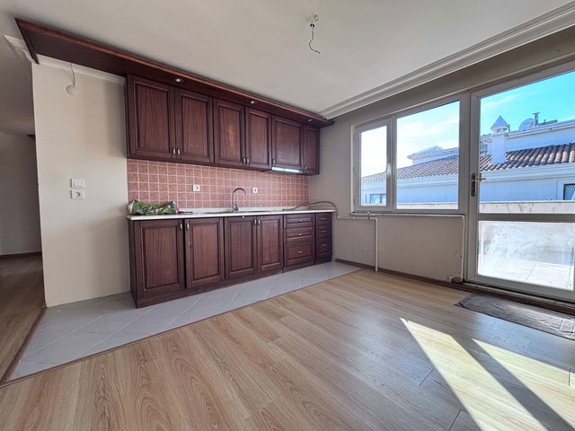 İDEALTEPE MAH. CADDE ÜZERİ TERASLI KİRALIK 4+2 DUBLKES DAİRE