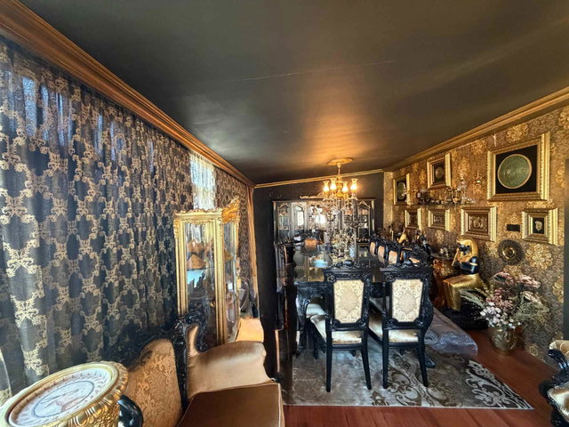 YOĞURTÇU PARKINA KOMŞU KADIKÖY MERKEZDE SATILIK 3+1 DAİRE
