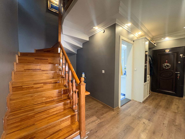 REMAX MAVI'DEN SERDIVAN'DA MÜSTAKIL KULLANIMLI SATILIK VILLA