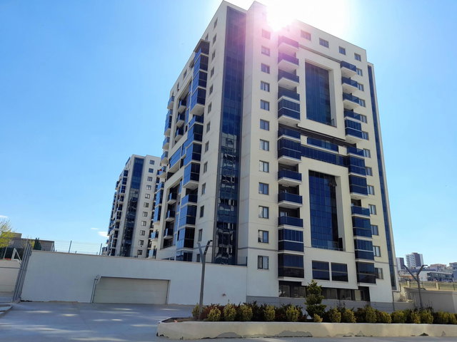 BAĞLICA OPENSKY CAM BALKONLU AÇIK CEPHELİ  1+1 KİRALIK DAİRE