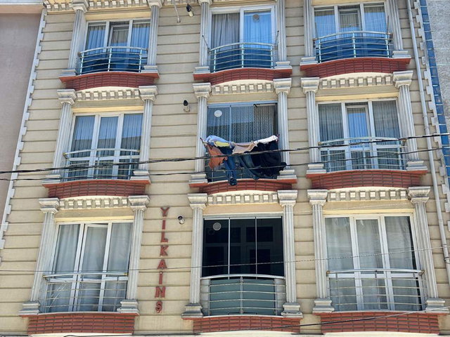 ESENYURT İNÖNÜ MAHALLESİNDE SATILIK 2+1 DAİRE.