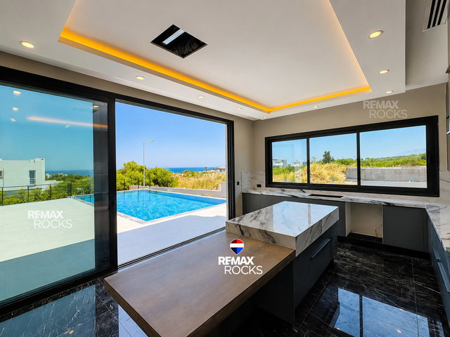 HAYALINIZDEKI VILLA! DENIZE ÇOK YAKIN 4+1 MÜSTAKIL VILLA | ÖZEL HAVUZLU | DAĞ & DENIZ MANZARALI