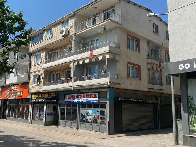 GEMLIK HAMIDIYE'DE ANAYOLA CEPHELI SATILIK 120 M² 3+1 DAİRE | REMAX BEYAZ