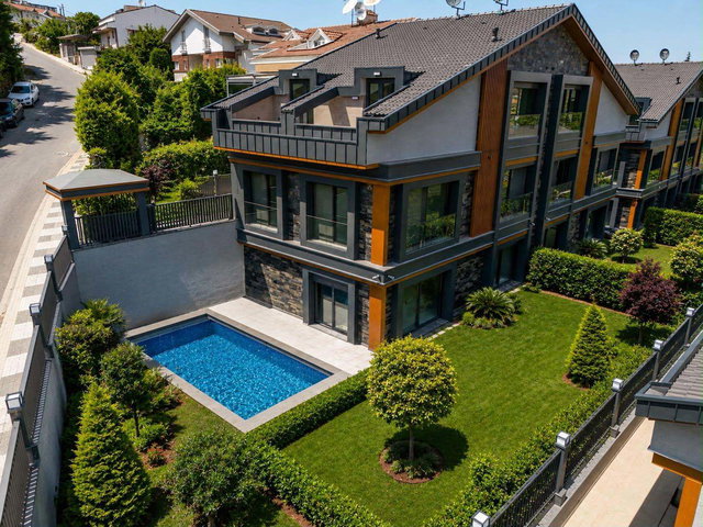 USKUMRUKÖY ZEKERIYAKÖY HATTINDA ÖZEL HAVUZLU YENİ PROJEDE 4+1 VE 5+1 LÜKS VİLLALAR