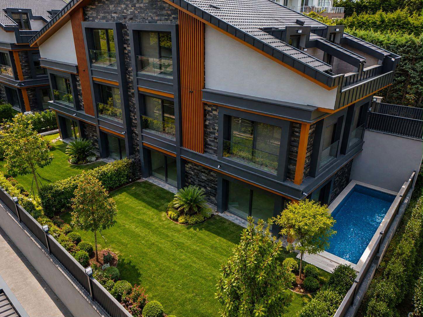 USKUMRUKÖY–ZEKERİYAKÖY HATTINDA ÖZEL HAVUZLU YENİ PROJEDE 4+1 VE 5+1 LÜKS VILLALAR