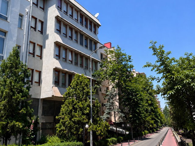 KIZILAY'IN KALBİNDE, FULL YAPILI, MASRAFSIZ 2+1 FIRSAT DAİRESİ!