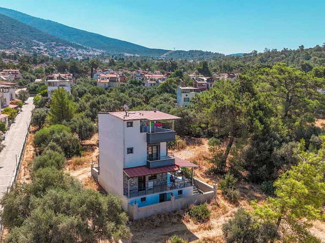 DİDİM AKBÜK’TE MUHTEŞEM DENİZ MANZARALI DOĞA İÇİNDE DENİZE 900 METRE YAKINLIKTA 4+1 TRİPLEKS VİLLA